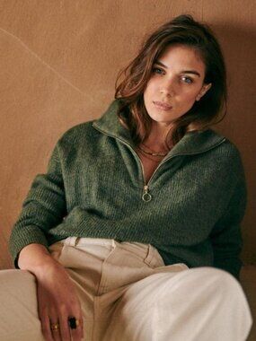 Sezane Pull Johnny Khaki - Rare find!